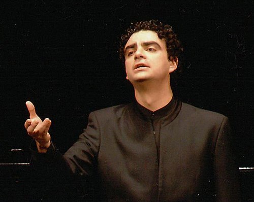 File:Rolando Villazón.jpg