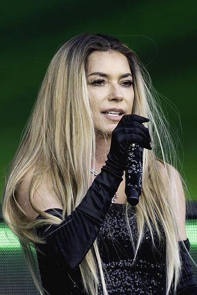 File:Shania Twain.jpg