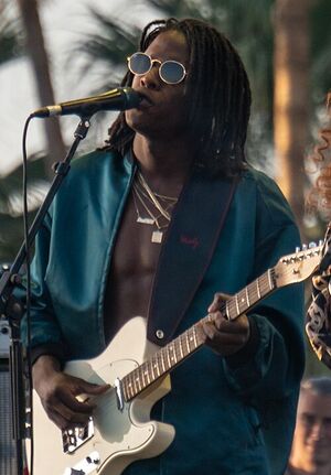 Daniel Caesar.jpg