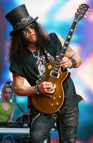 Slash.jpg