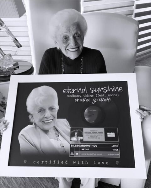 File:Nonna.jpg